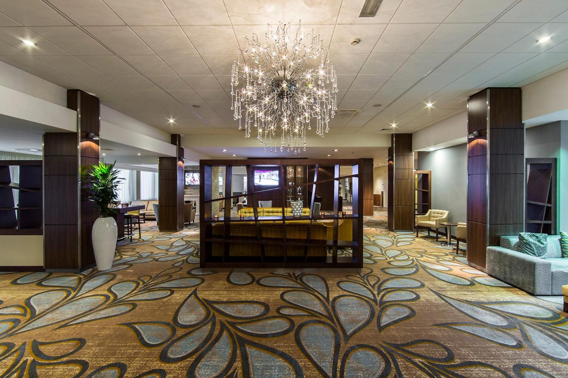 Hotel Crowne Plaza By Ihg 4*