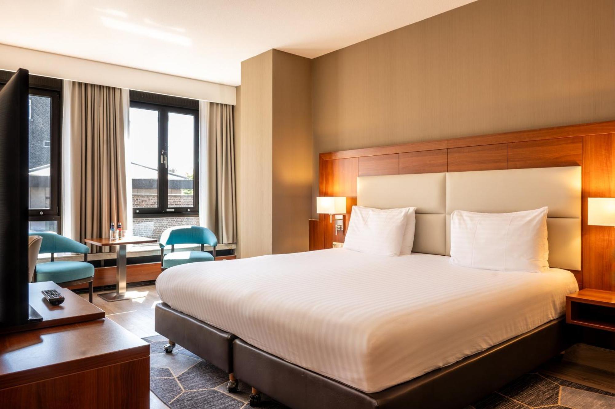 Hotel Crowne Plaza By Ihg 4*