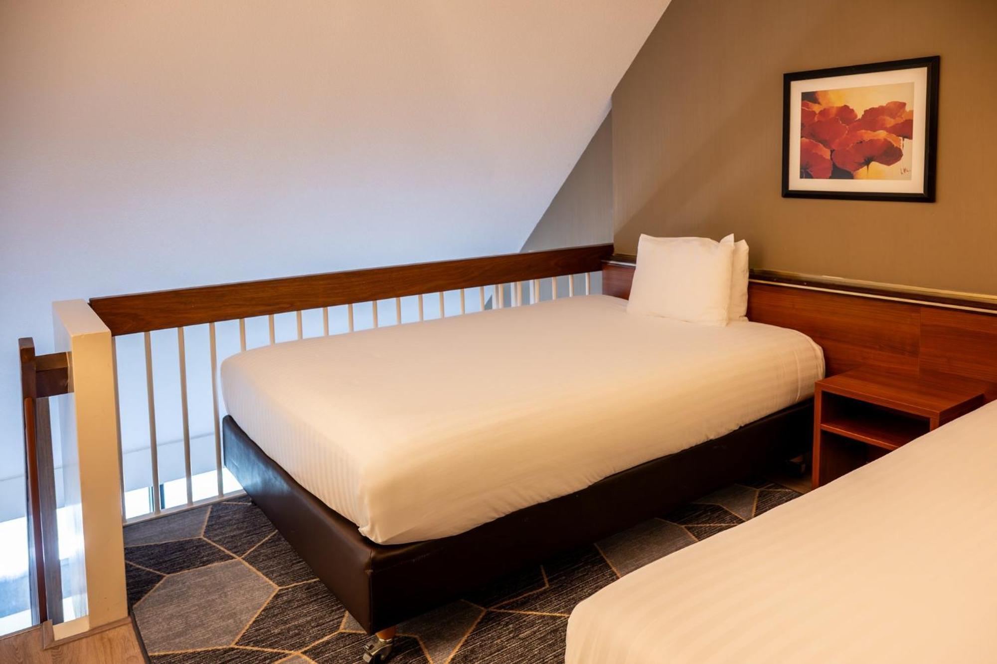 Crowne Plaza By Ihg