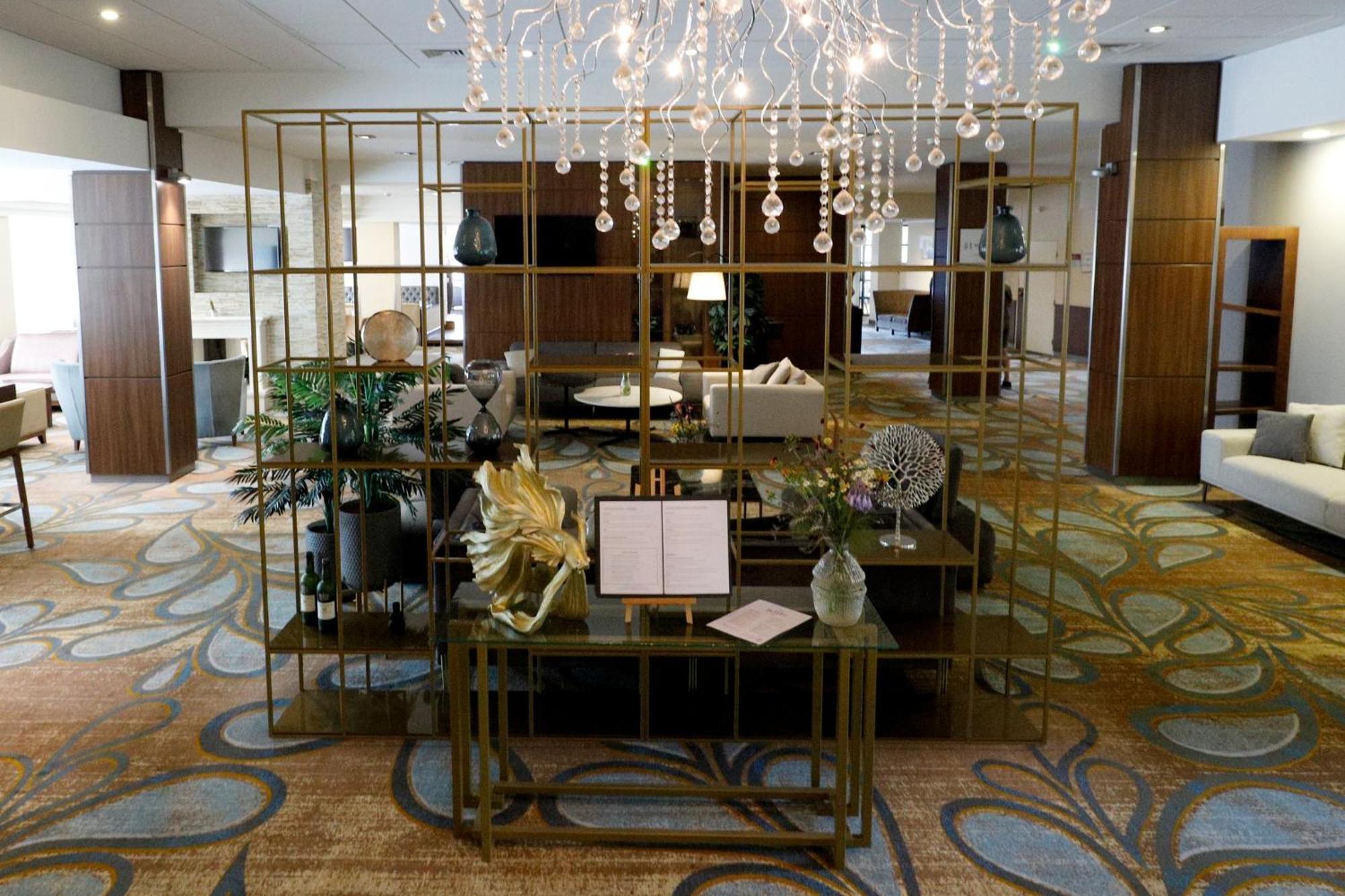 Crowne Plaza By Ihg