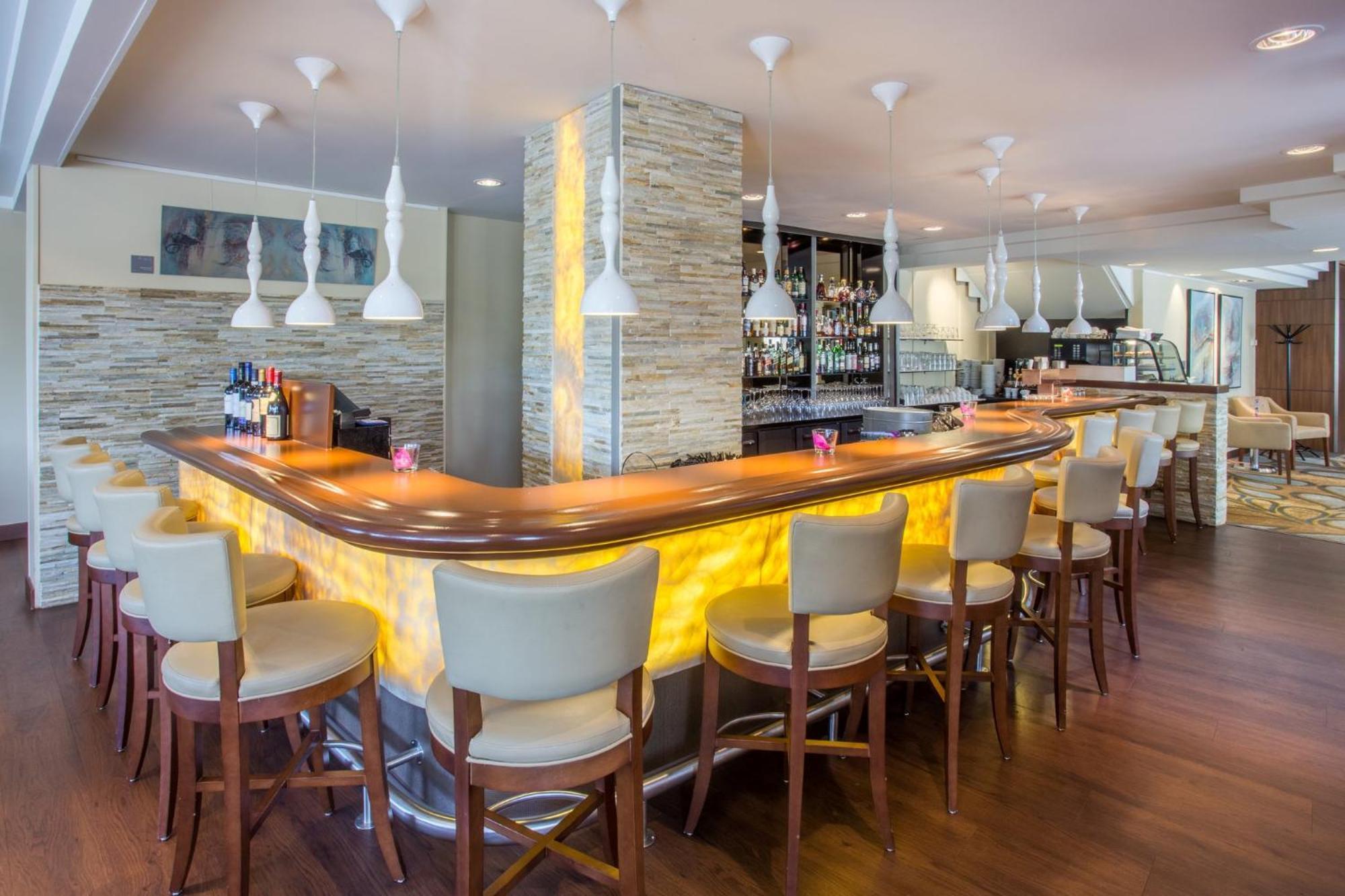 Hotel Crowne Plaza By Ihg 4*